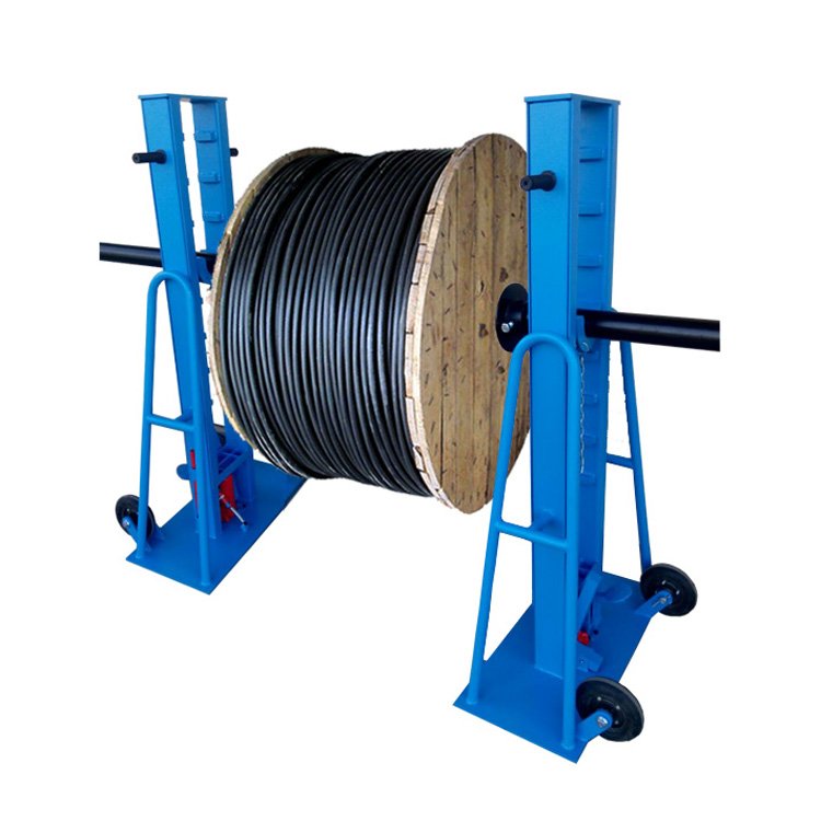 Hydraulic cable payoff stand supporting large cable reel