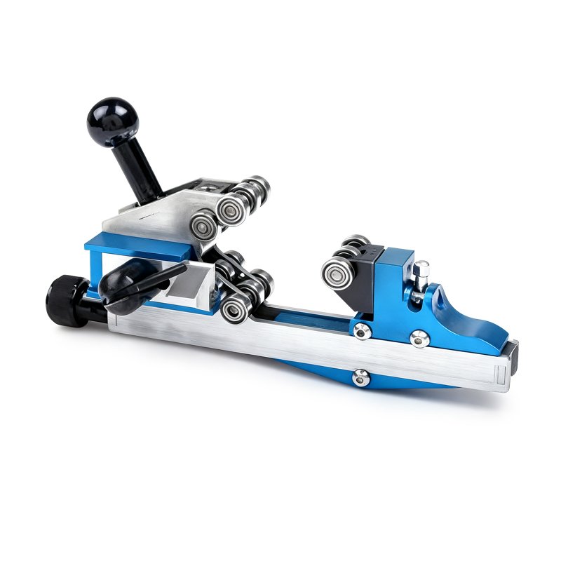 Side view of high voltage insulation removal tool for power cable preparation