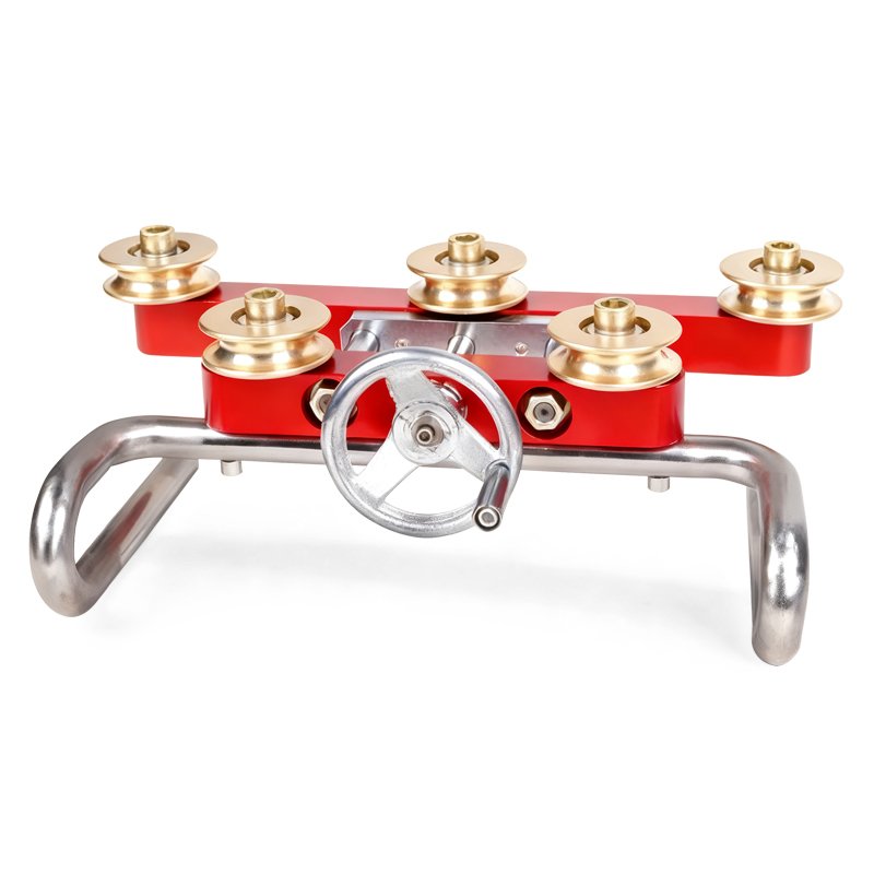 Traction Wire Straightener front view with manual wheel and rollers